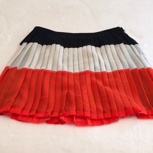 Banana Republic pleated skirt Excellent condition